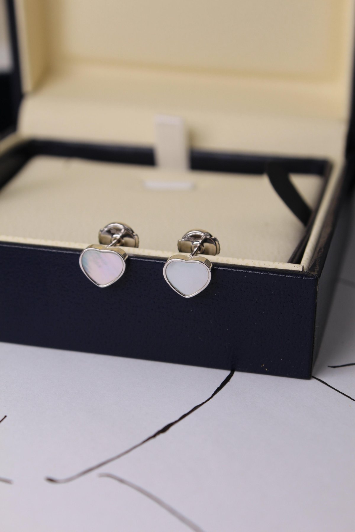 Accessory 247