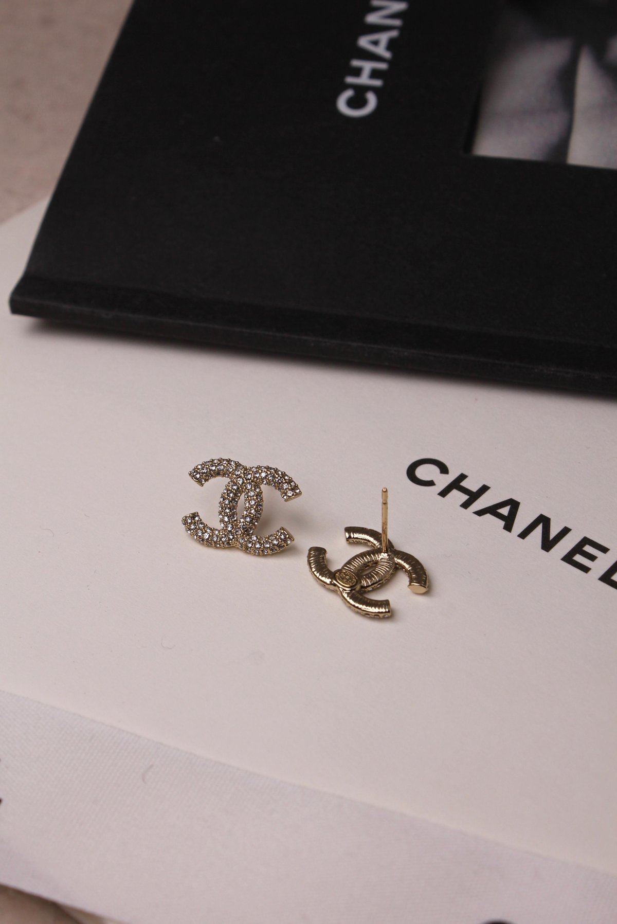 Accessory 261