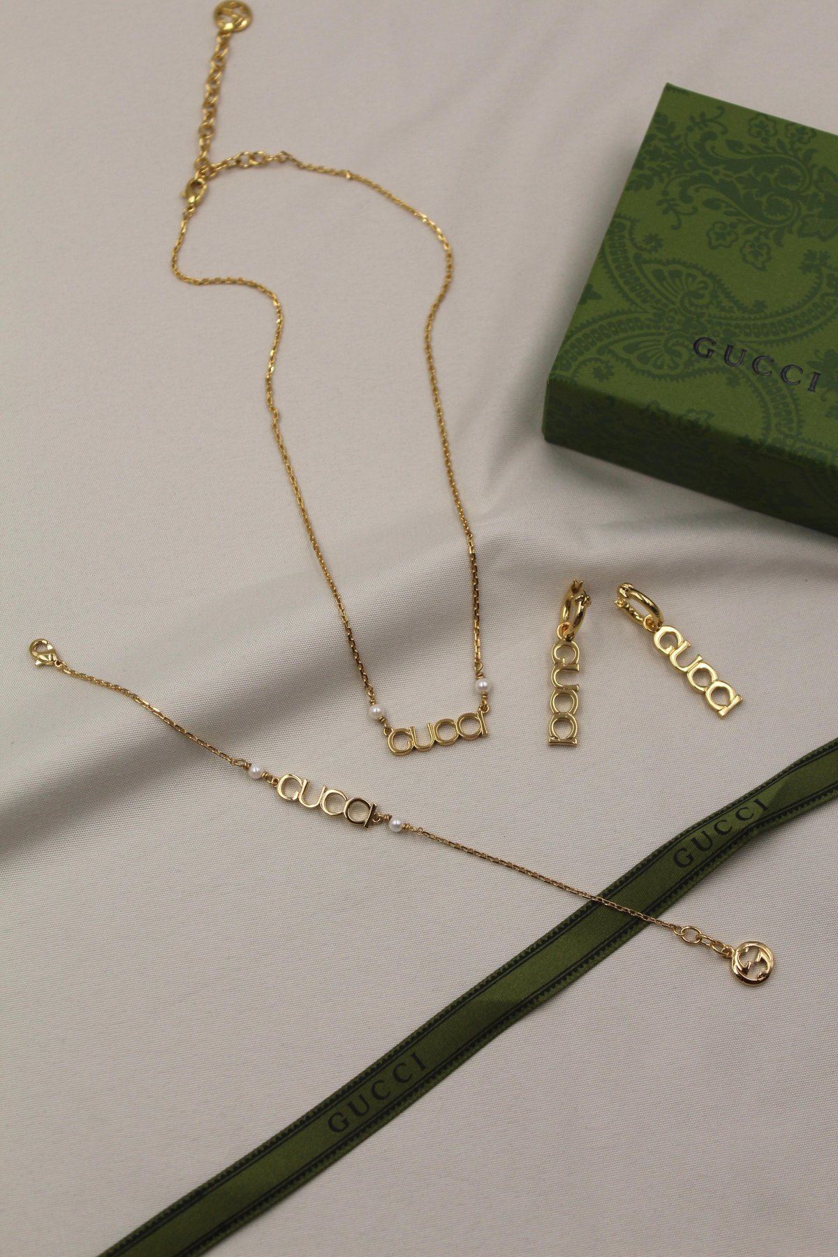 Accessory 279