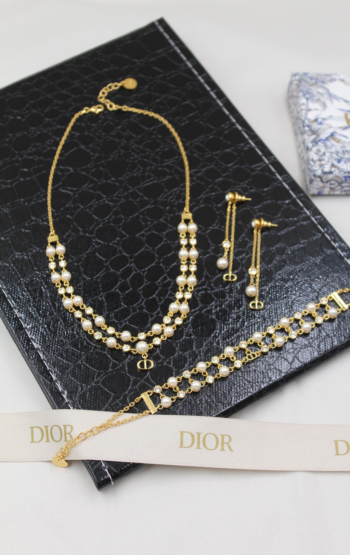 Accessory 287