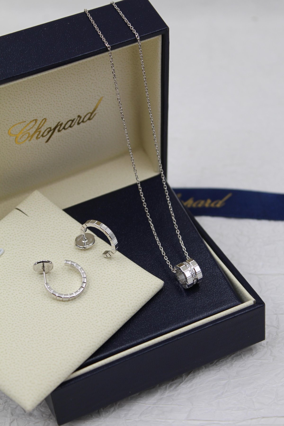 Accessory 298