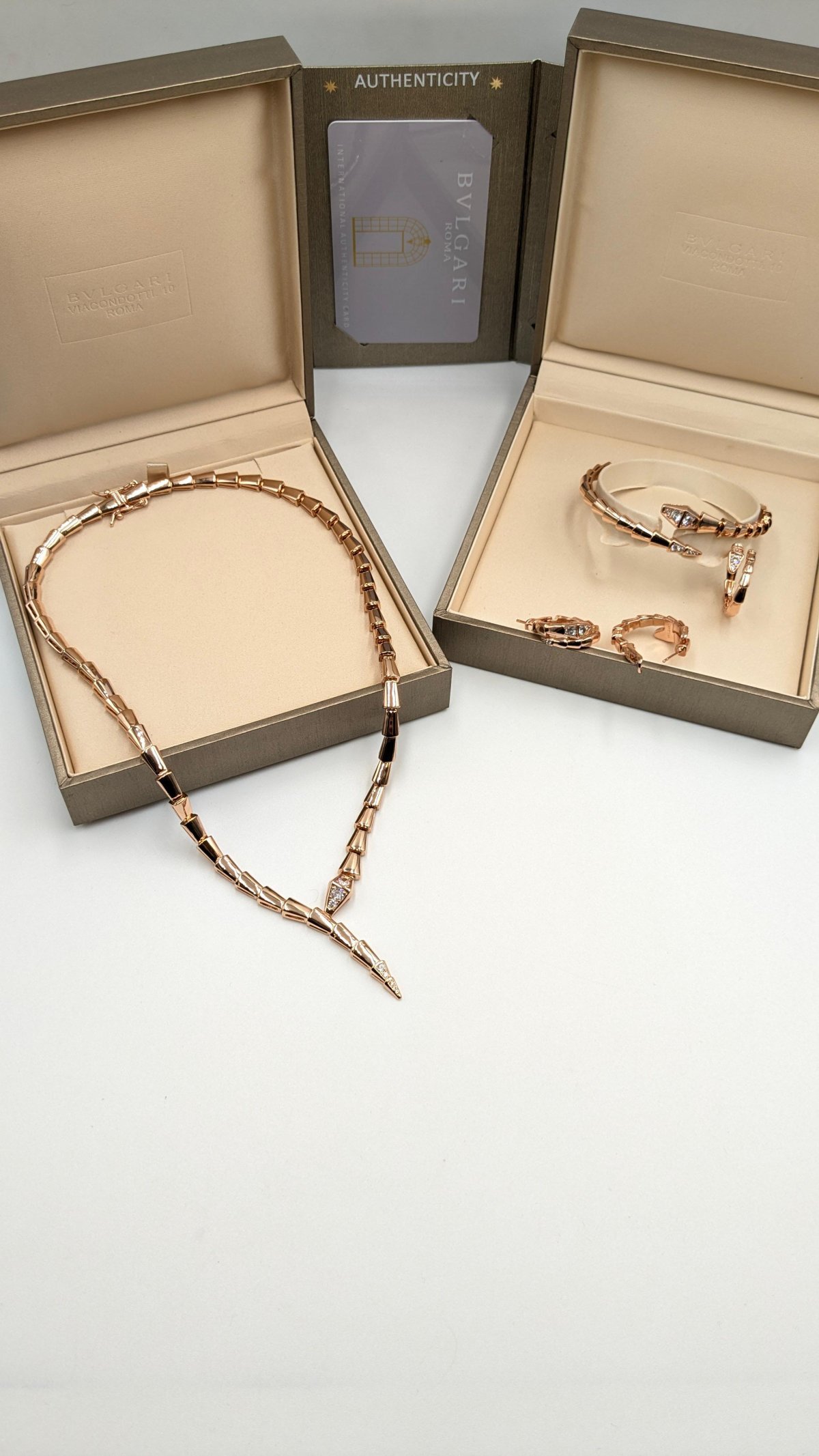 Accessory 306