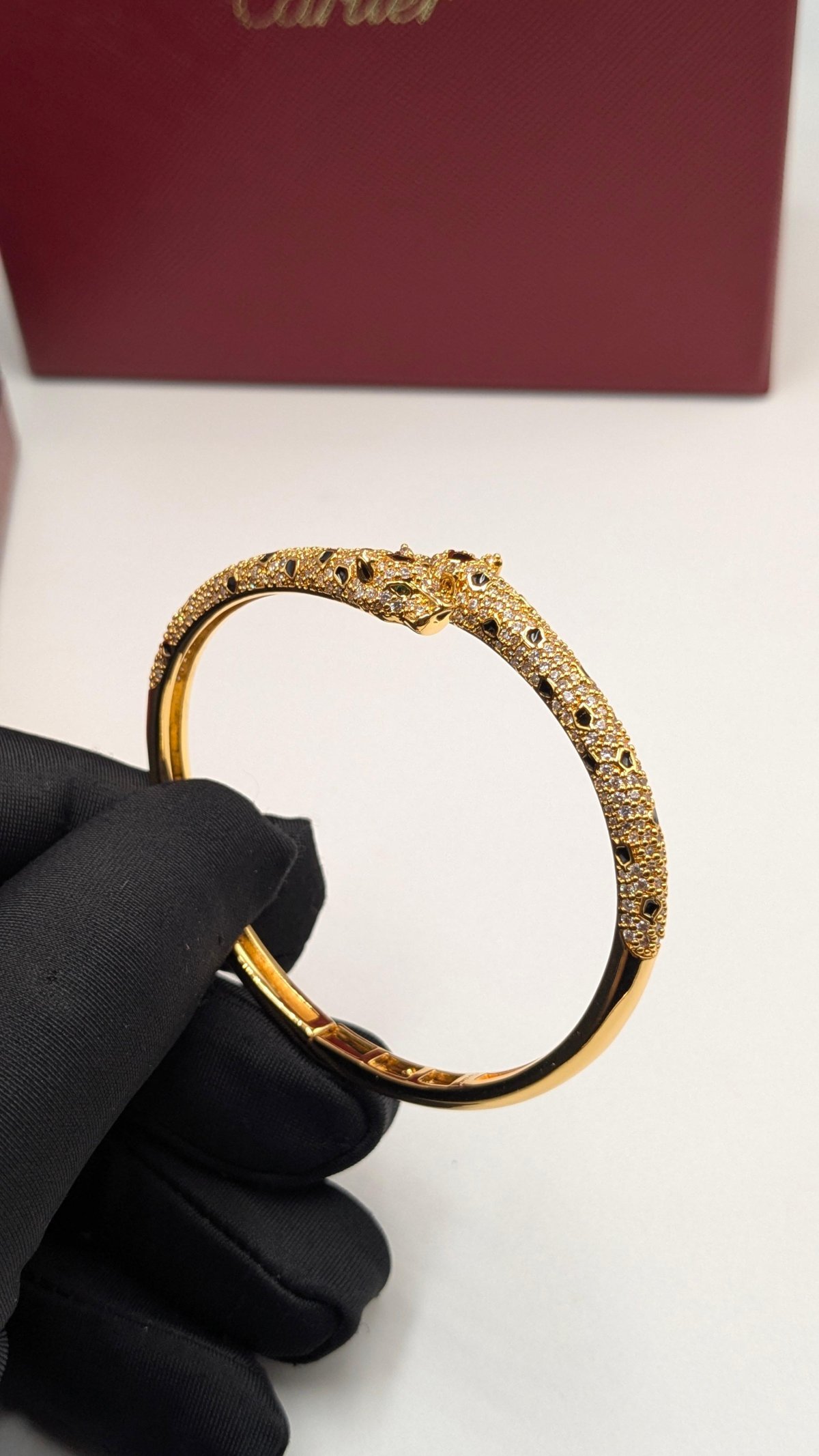 Accessory 319