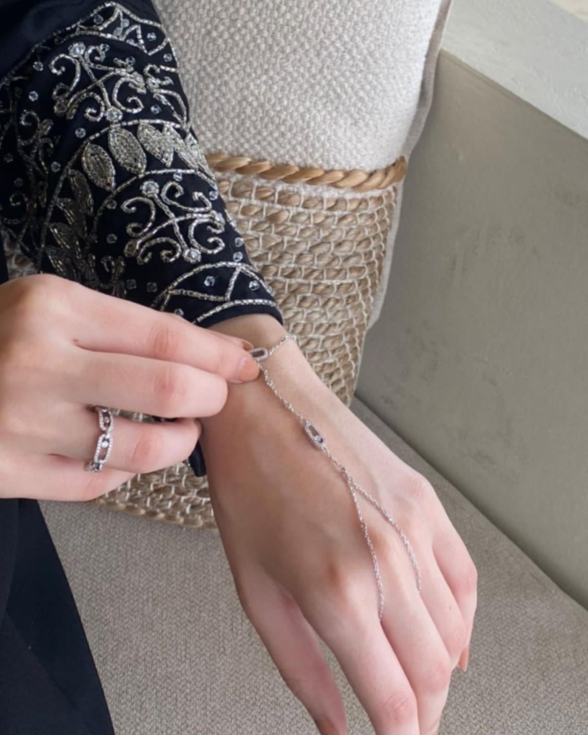 Accessory 386