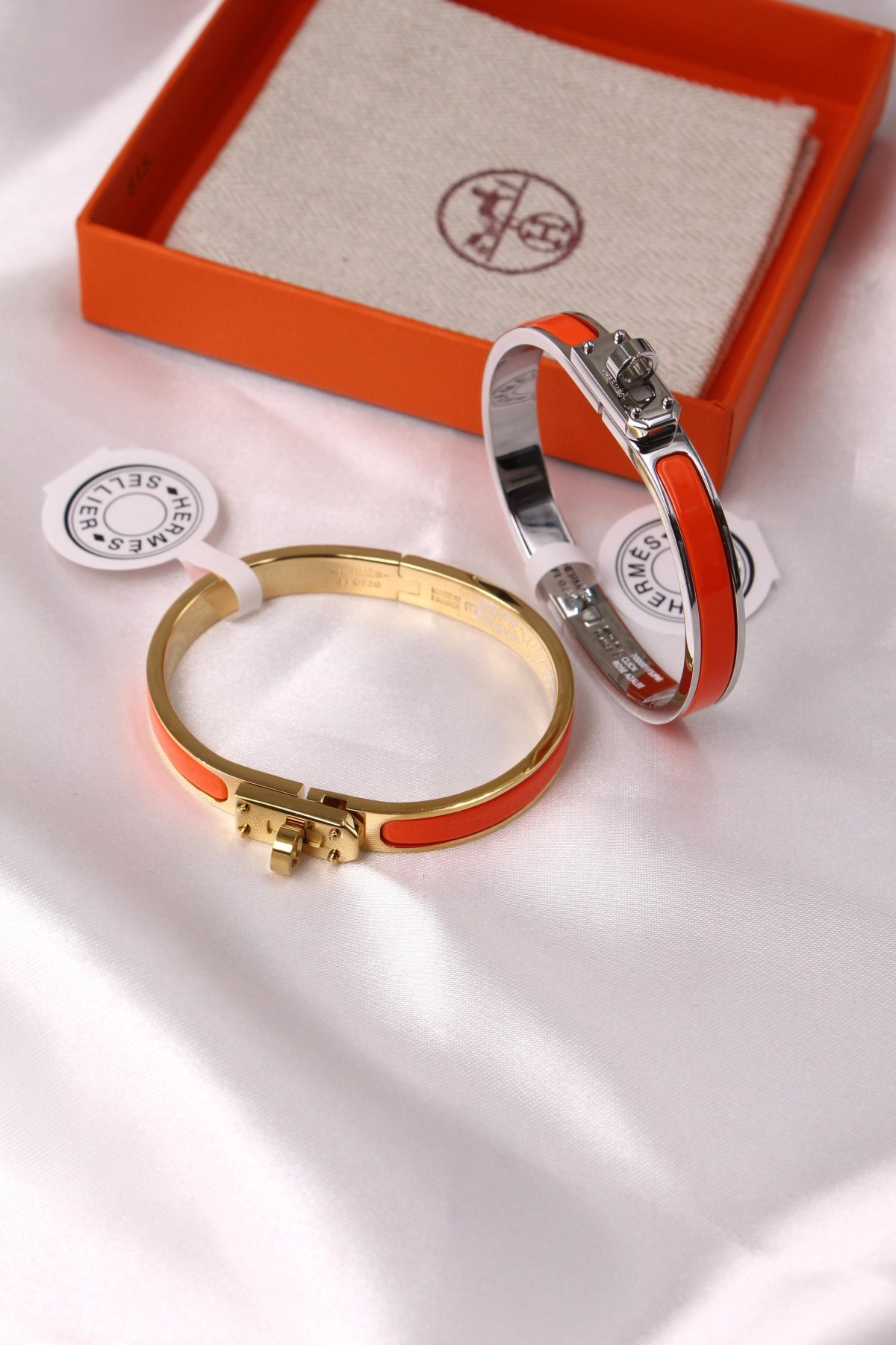 Accessory 474