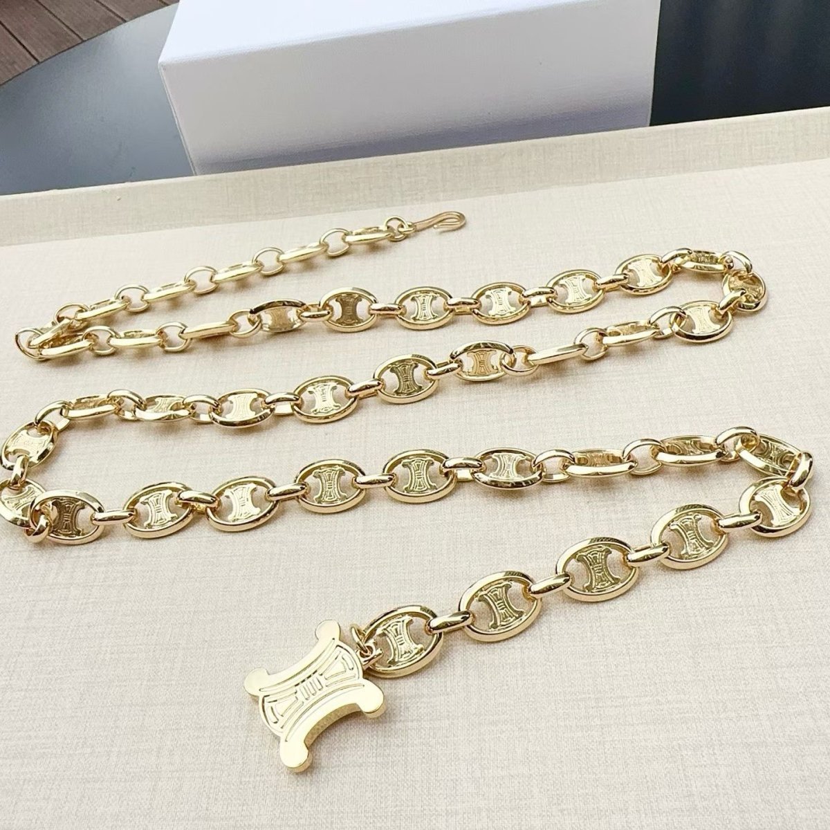Belt 056